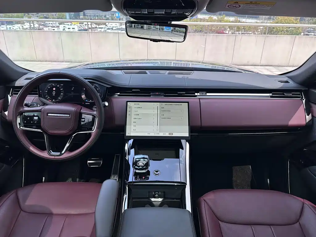 Range Rover Sport 2024 400PS Dynamic SE
