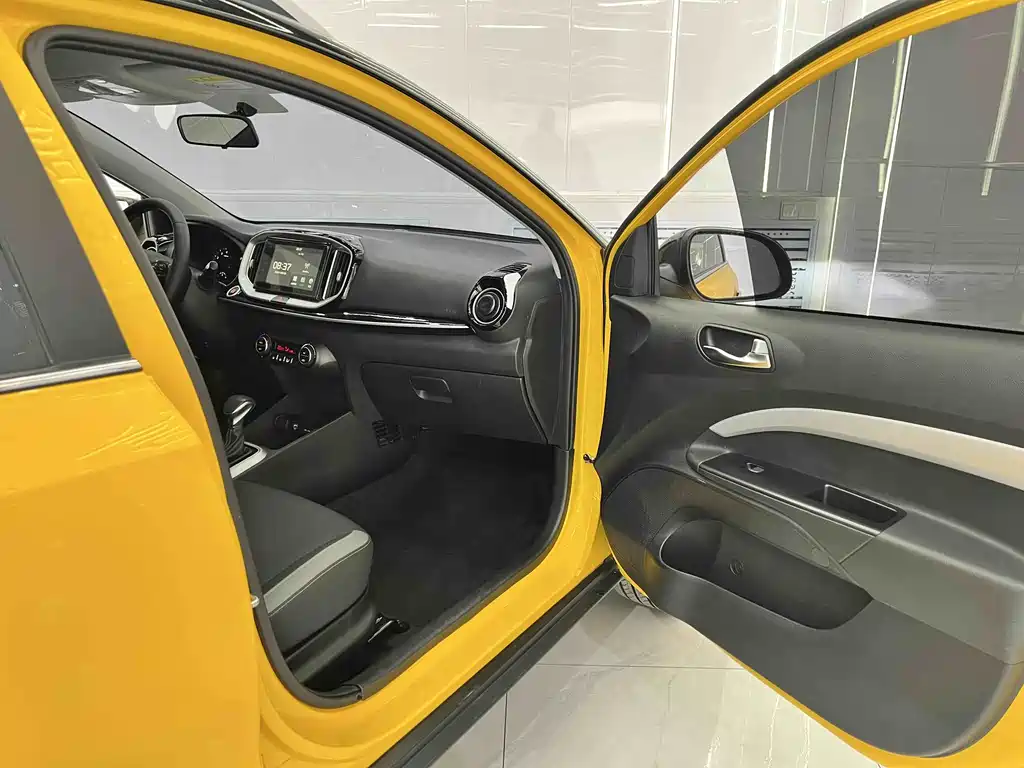 Kia KX1 2021 1.4L CVT Fun Edition with Sunroof