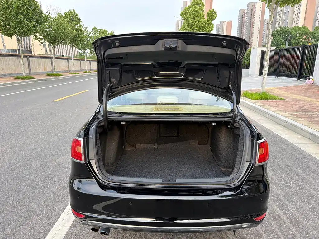 Volkswagen Sagitar 2012 1.4TSI Automatic Luxury
