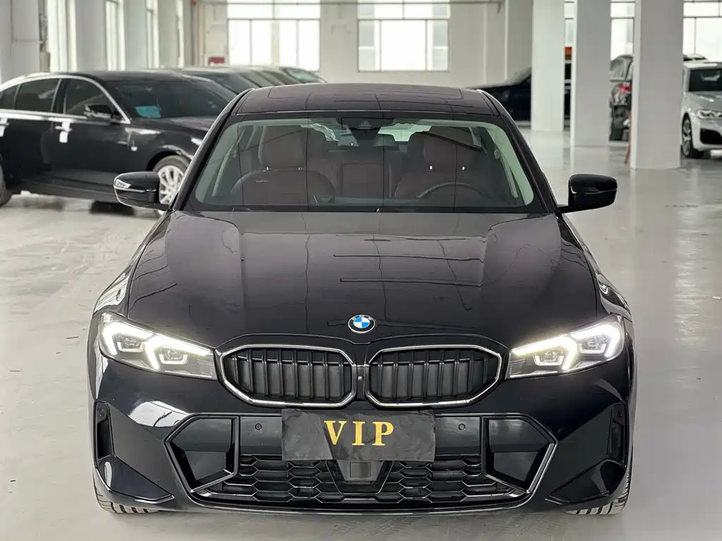 BMW 3 Series 2025 330Li M Sport Night Edition
