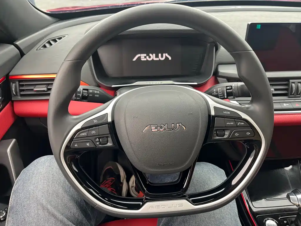 Dongfeng Aeolus Yixuan 2021 230T Automatic Chasing Shadow Knight Edition