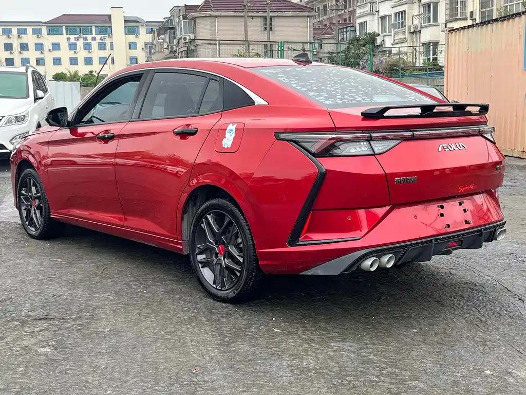 Dongfeng Aeolus Yixuan 2021 230T Automatic Chasing Shadow Knight Edition