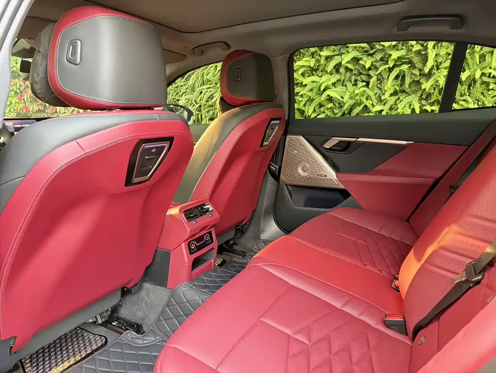 BMW 5 Series 2024 530Li Exclusive Luxury Package
