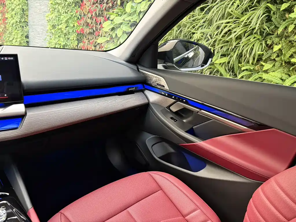 BMW 5 Series 2024 530Li Exclusive Luxury Package