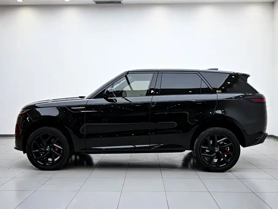 Range Rover Sport 2023 400PS Dynamic SE