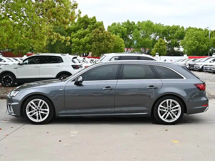 Audi A4 Avant 2020 40 TFSI Luxury Dynamic