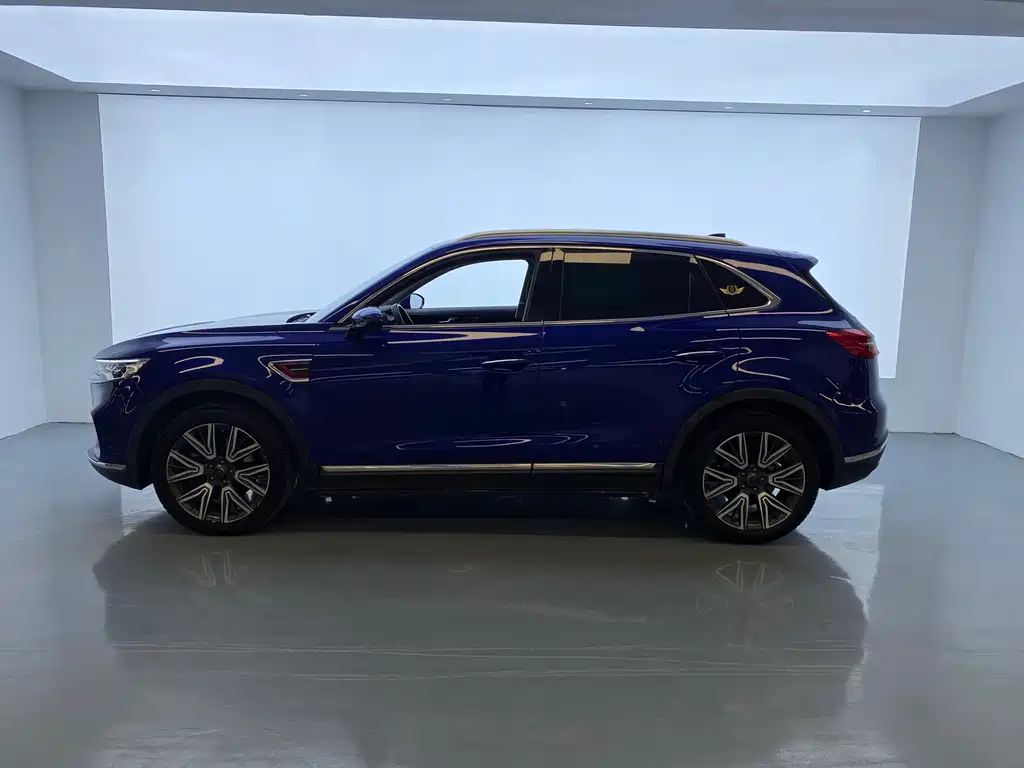 Hongqi HS5 2022 2.0T AWD
