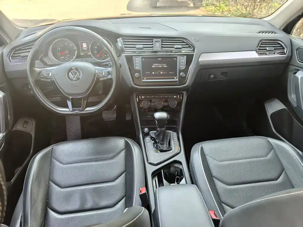 Volkswagen Tiguan L 2018 330TSI Front-Wheel Drive ComfortLine