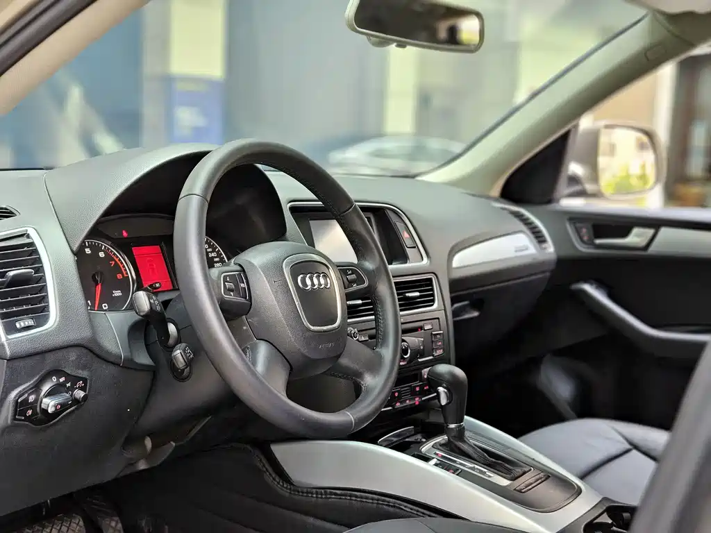 Audi Q5 2012 2.0 TFSI Technical Edition