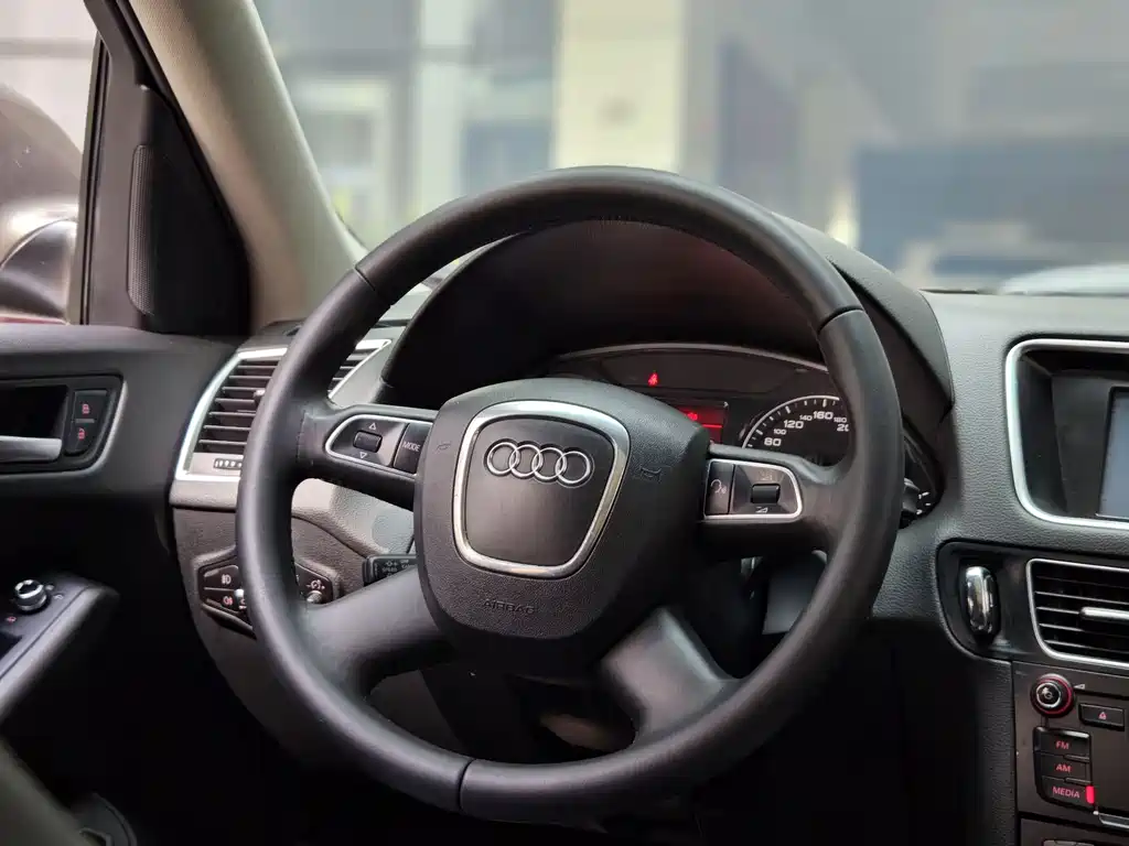 Audi Q5 2012 2.0 TFSI Technical Edition