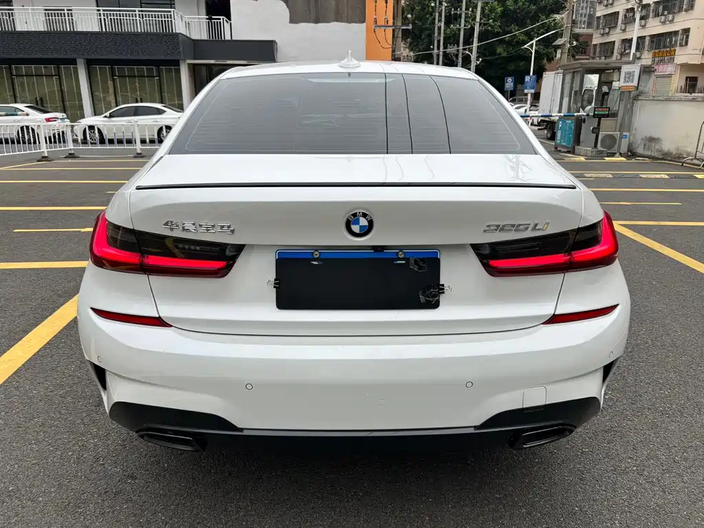 BMW 3 Series 2022 LCI 325Li M Sport Black Package
