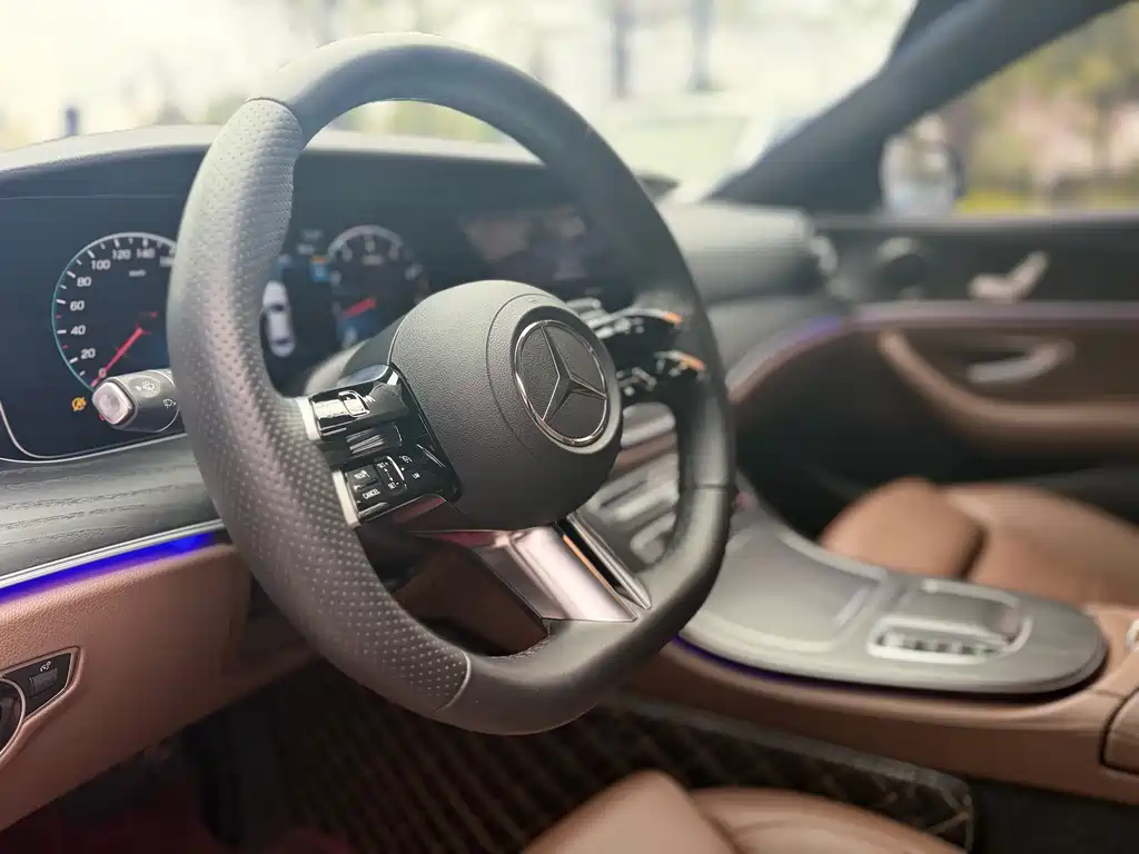 Mercedes-Benz E-Class 2023 E 260 L Sport