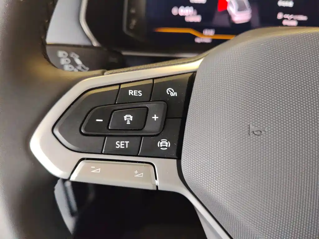 Volkswagen Tharu 2025 New Sharp 300TSI Ruixiang Edition