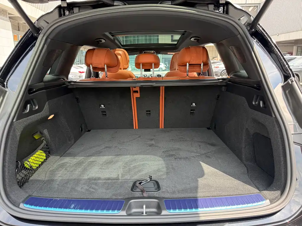Mercedes-Benz GLC 2025 GLC 300 L 4MATIC Dynamic 5-Seater