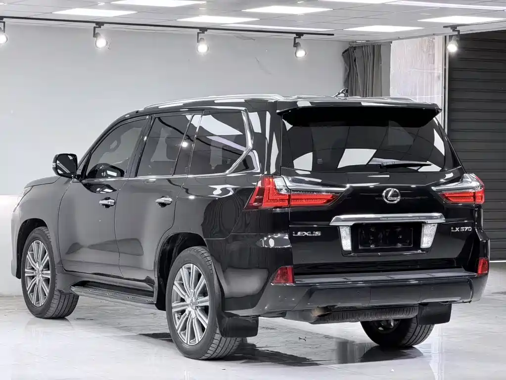 Lexus LX 2016 570 Luxury Edition