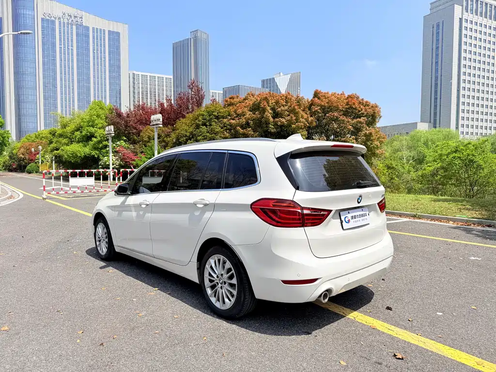 BMW 2 Series Gran Tourer 2018 220i Leading Edition
