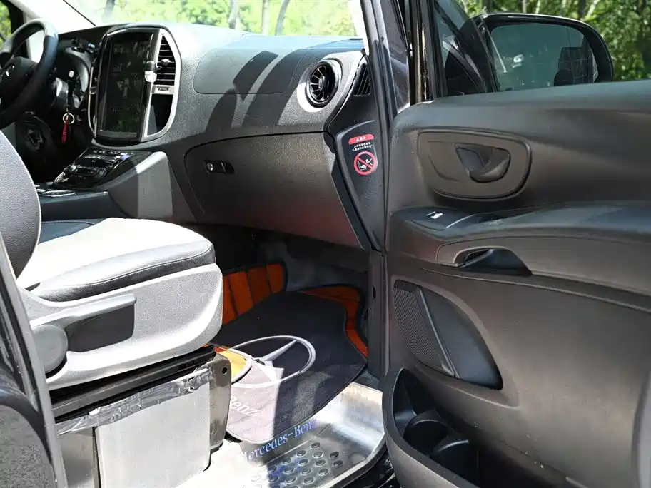 Mercedes-Benz Vito 2021 2.0T Elite Edition 7-Seater