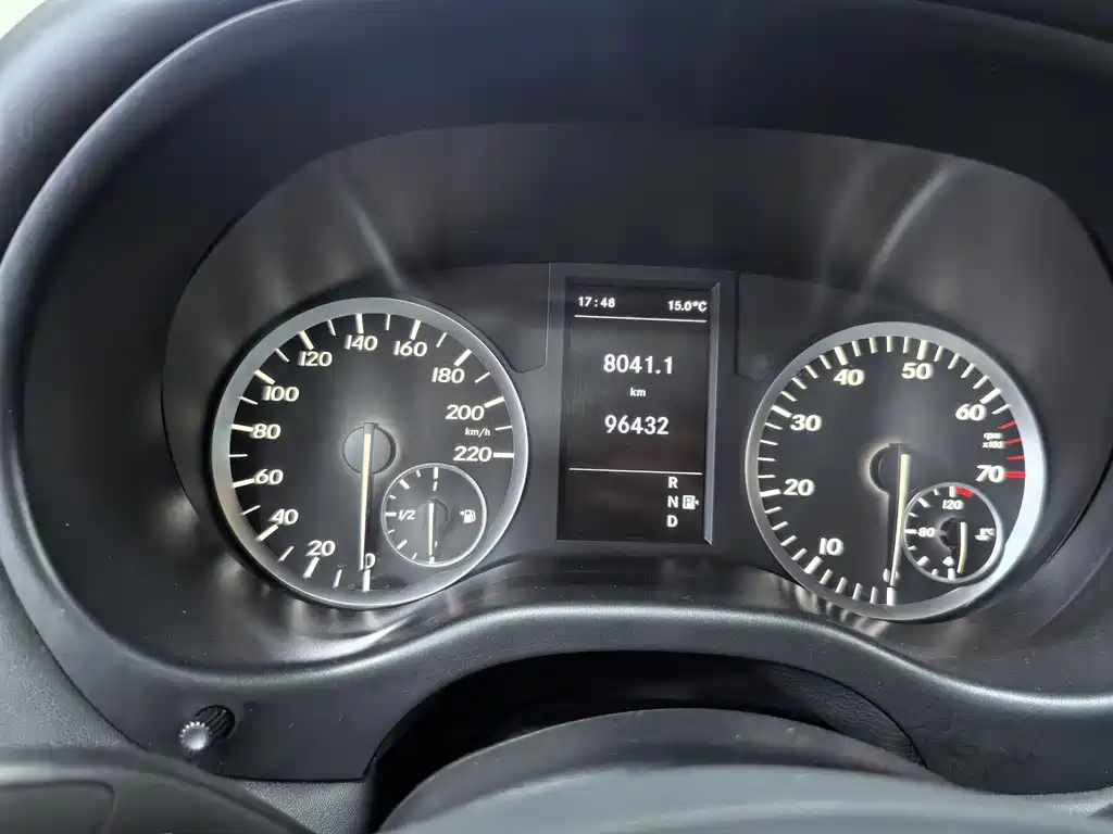 Mercedes-Benz Vito 2016 2.0T Elite Edition