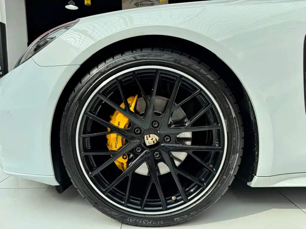 2019 Porsche Panamera 2.9T