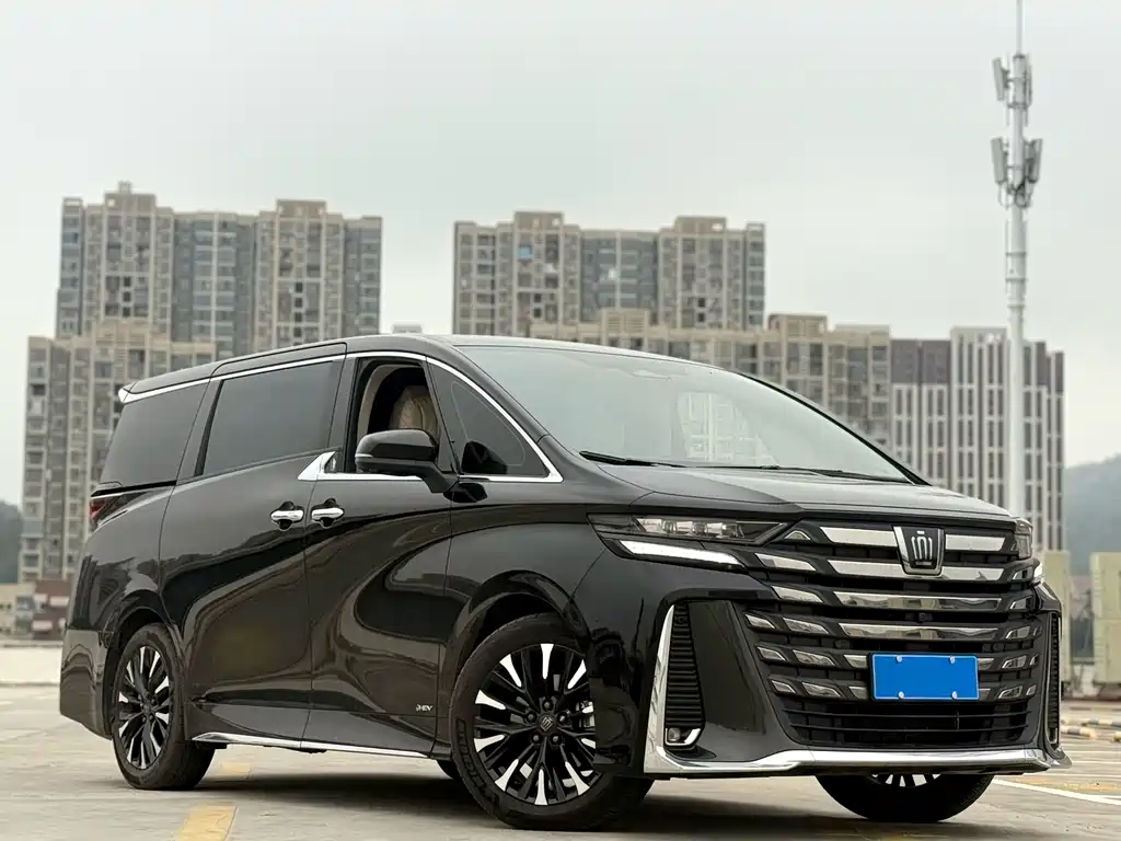Vellfire 2024 Crown Hybrid 2.5L Supreme Executive Edition