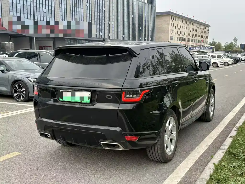 Range Rover Sport P400e 2018