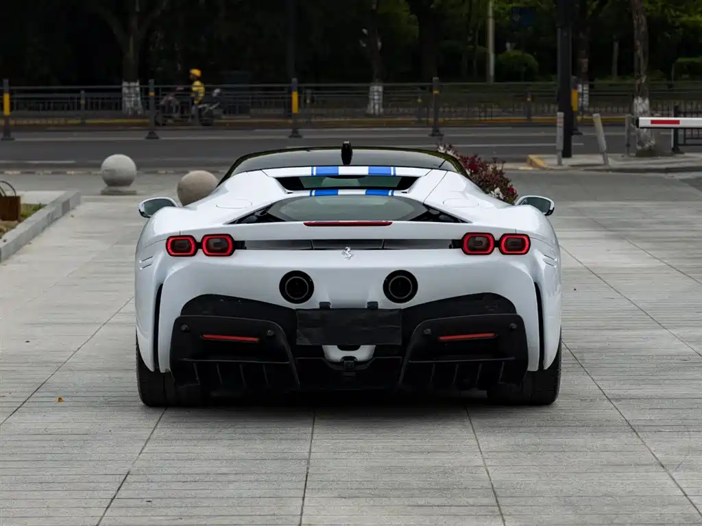 Ferrari SF90 Stradale