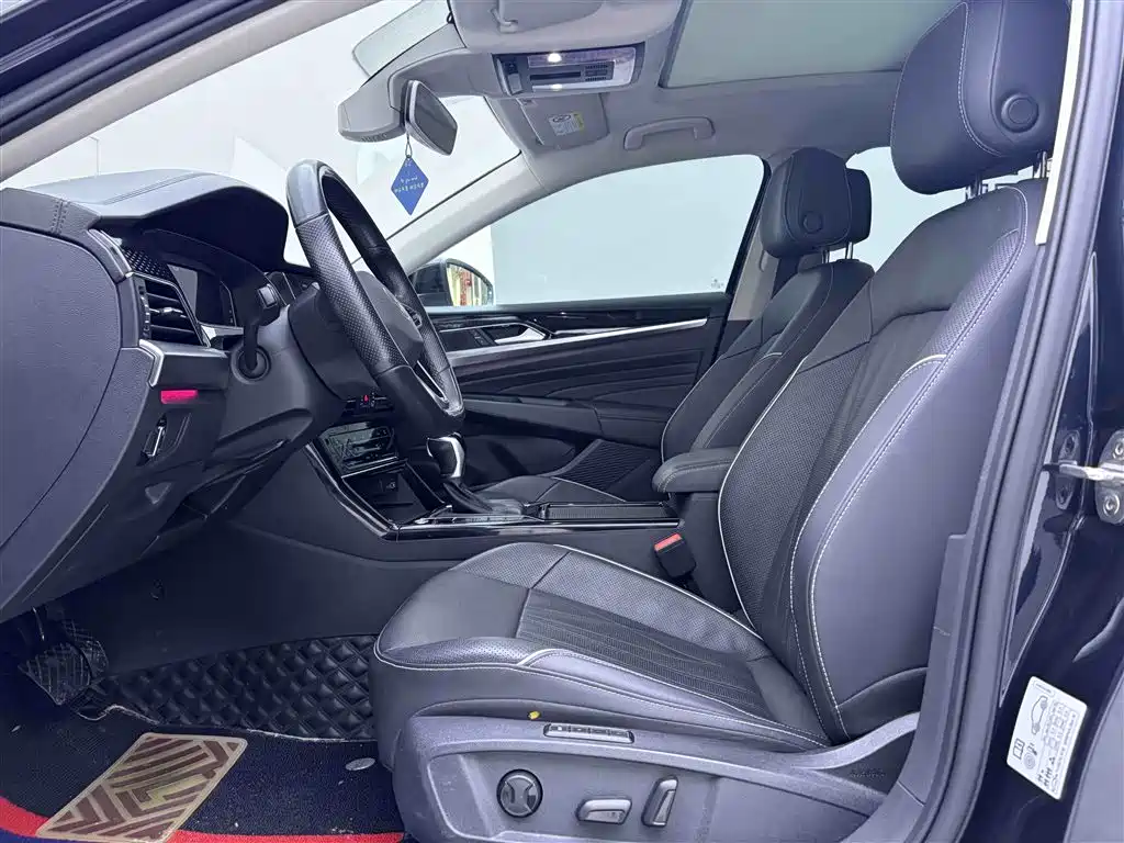 Volkswagen Passat 2022 330TSI Highline