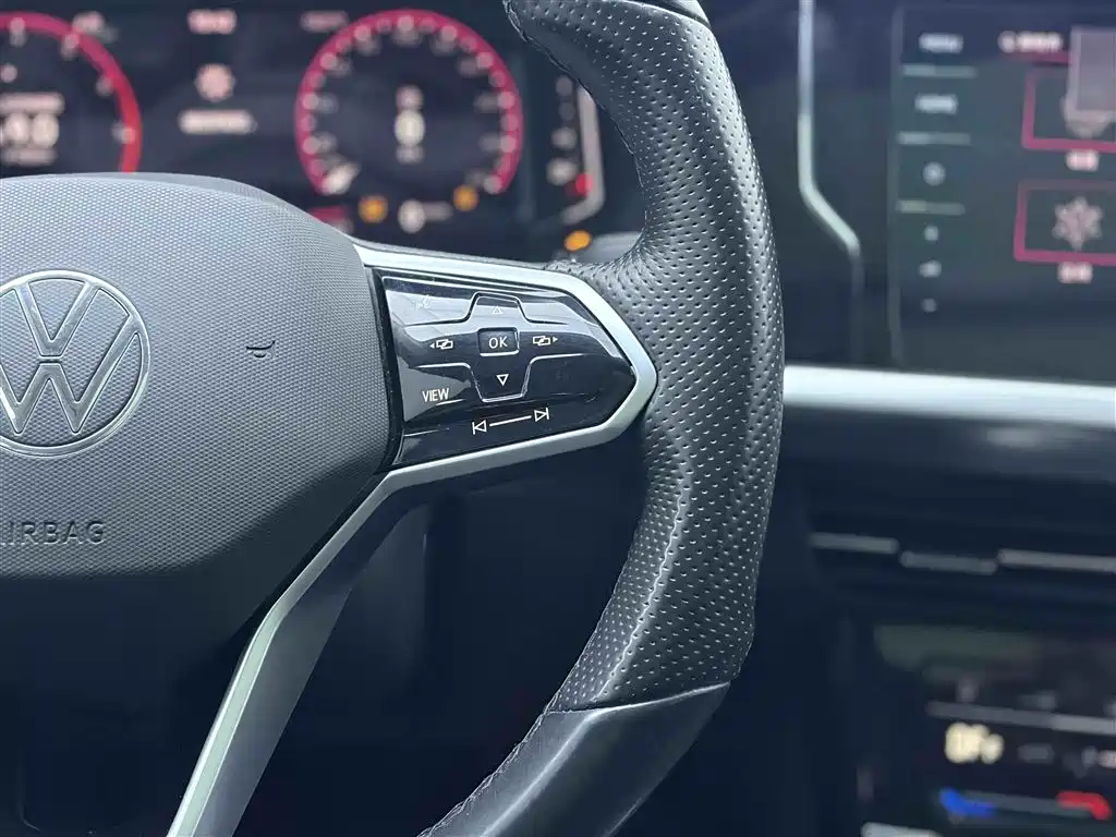 Volkswagen Passat 2022 330TSI Highline