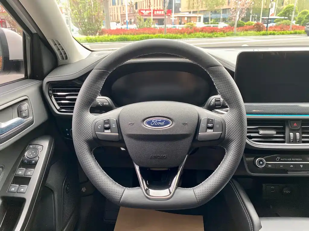 Ford Focus 2021 Hatchback EcoBoost 180 Automatic Fengchao Edition