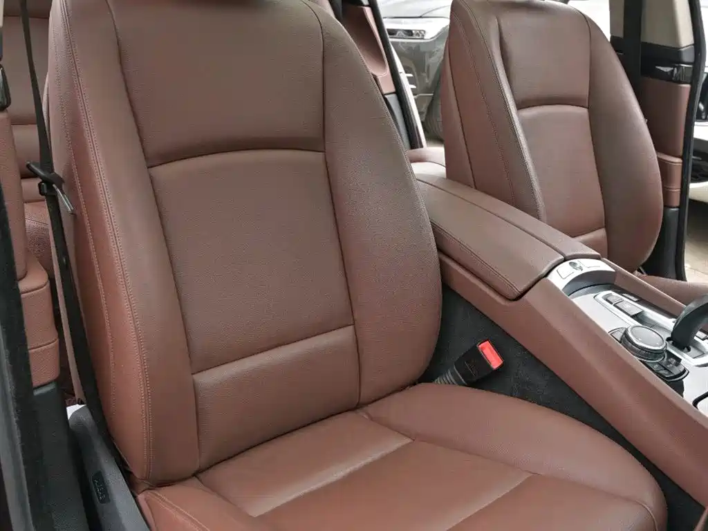 BMW 5 Series GT 2017 528i Leading Edition