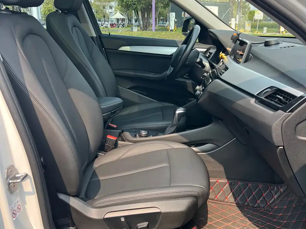 BMW X1 2019 sDrive20Li Leading Edition