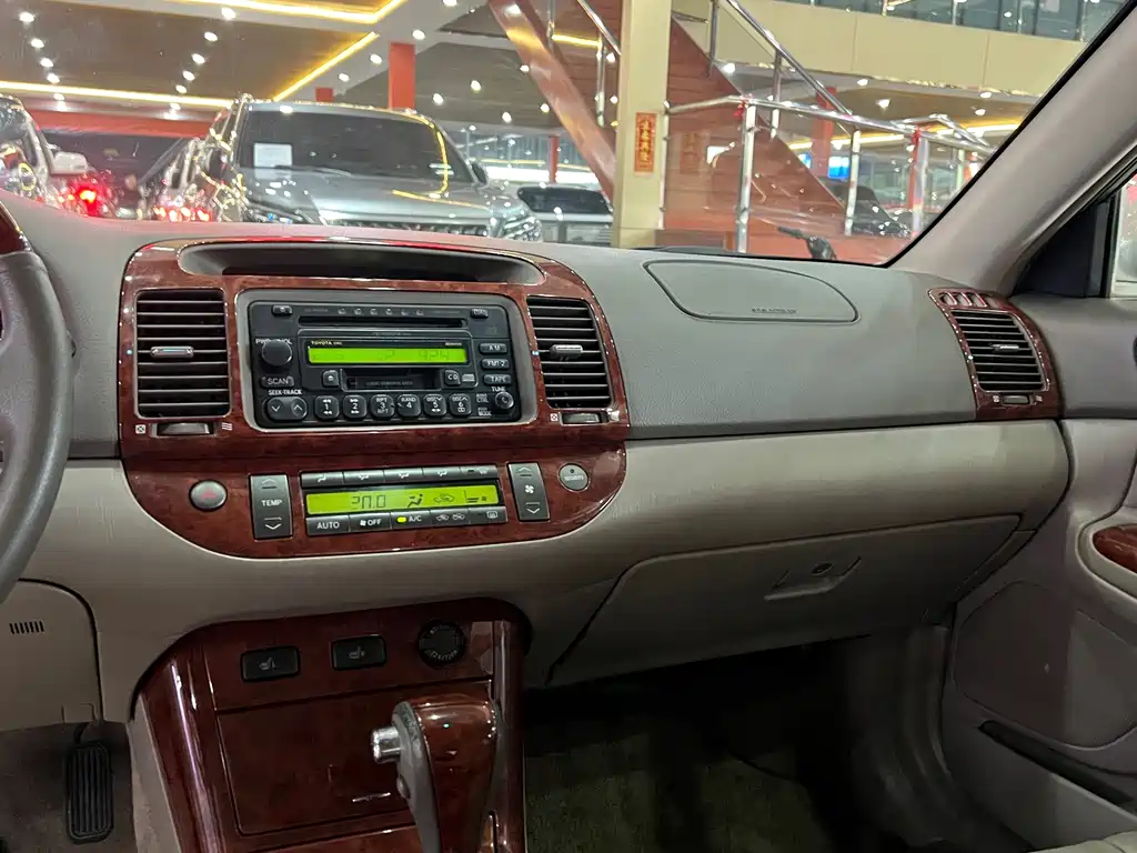 Camry 2005 2.4 Luxury Edition