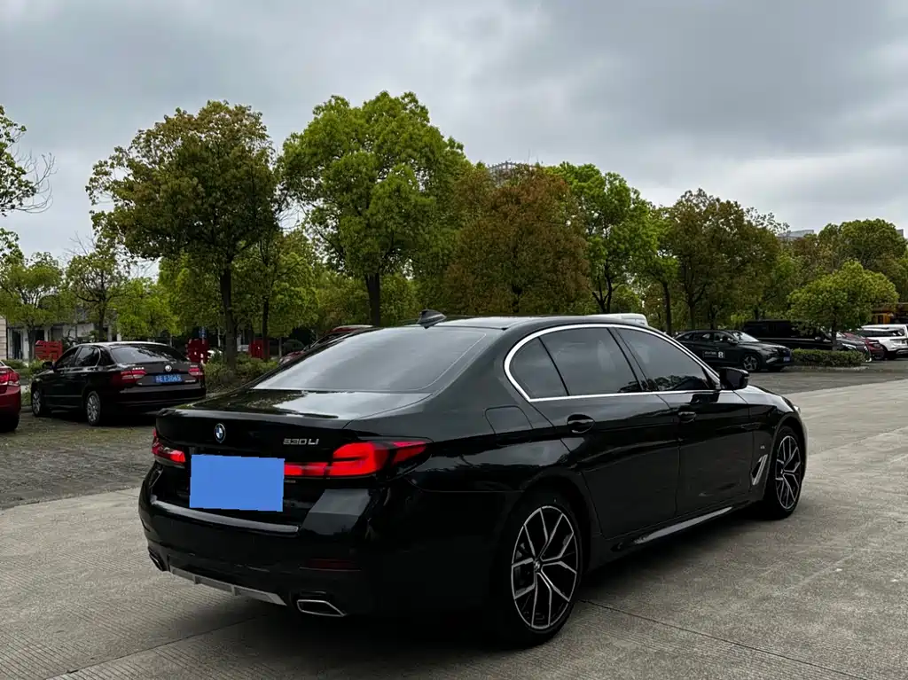 BMW 5 Series 2023 530Li Exclusive Edition M Sport Package