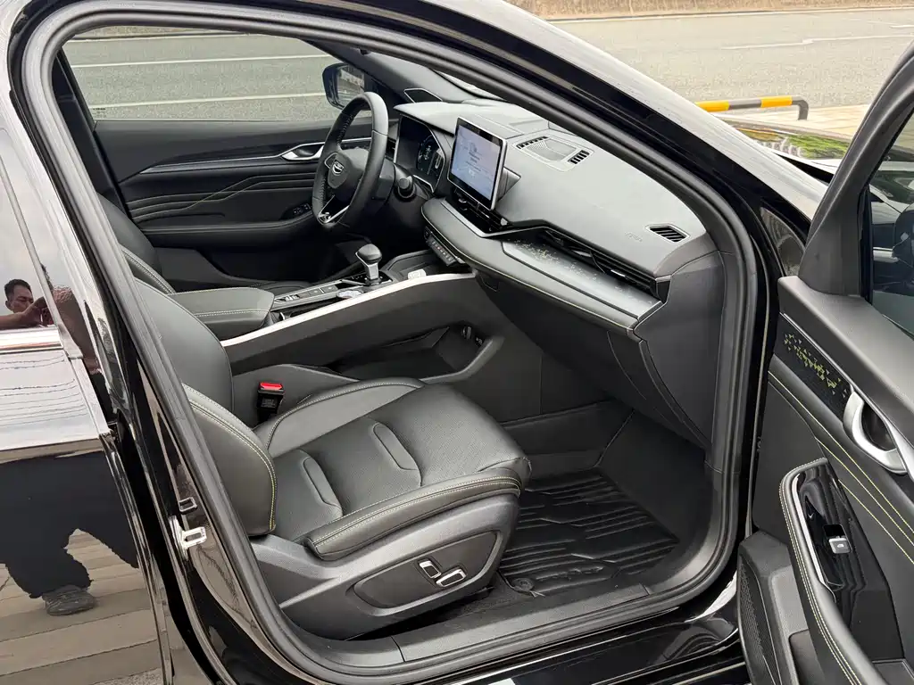 Geely Preface 2023 1.5TD Kunlun Edition