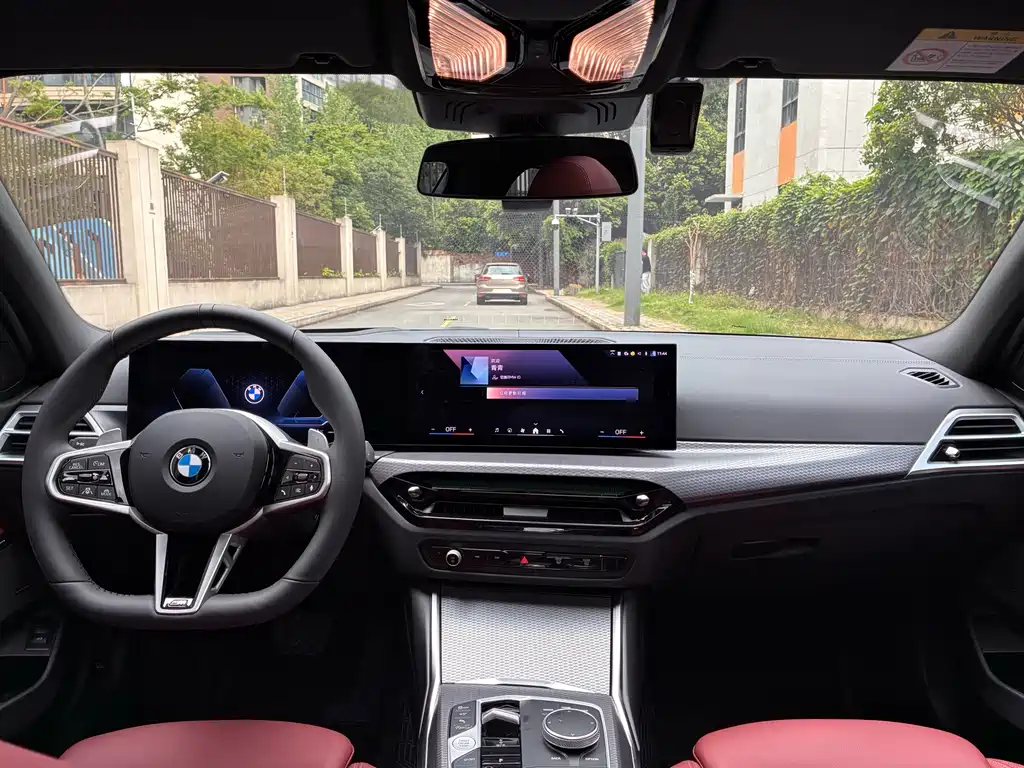 BMW 3 Series 2025 330Li Exclusive M Sport Night Edition