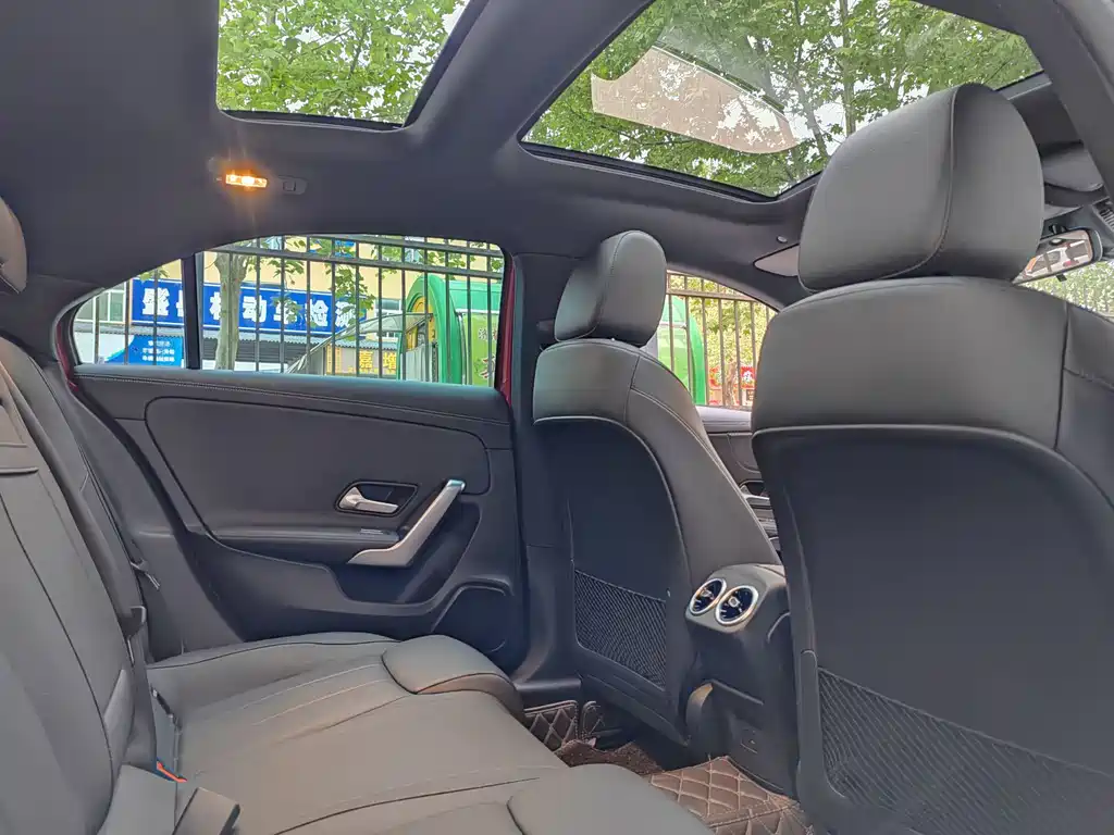 Mercedes-Benz A-Class 2022 A 200 L Sport Sedan Dynamic