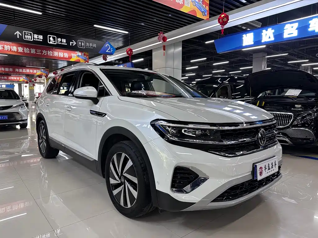 Volkswagen Talagon 2022 380TSI 4MOTION Luxury Edition Pro 6-Seater