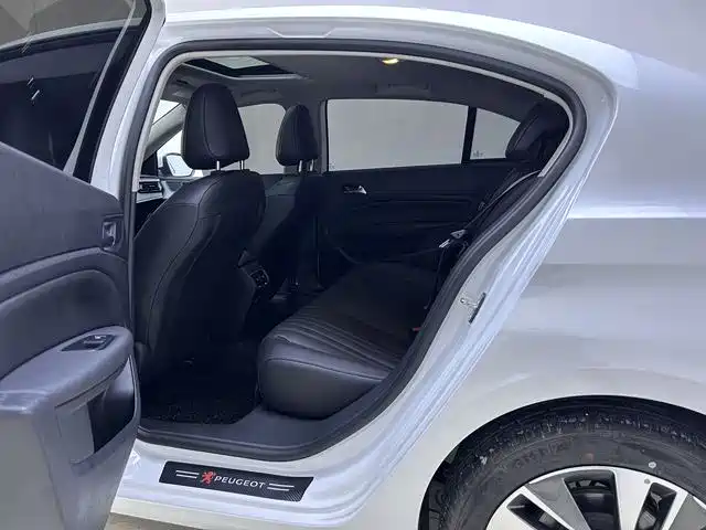 Peugeot 408 2022 1.6T Zhuiguang Edition