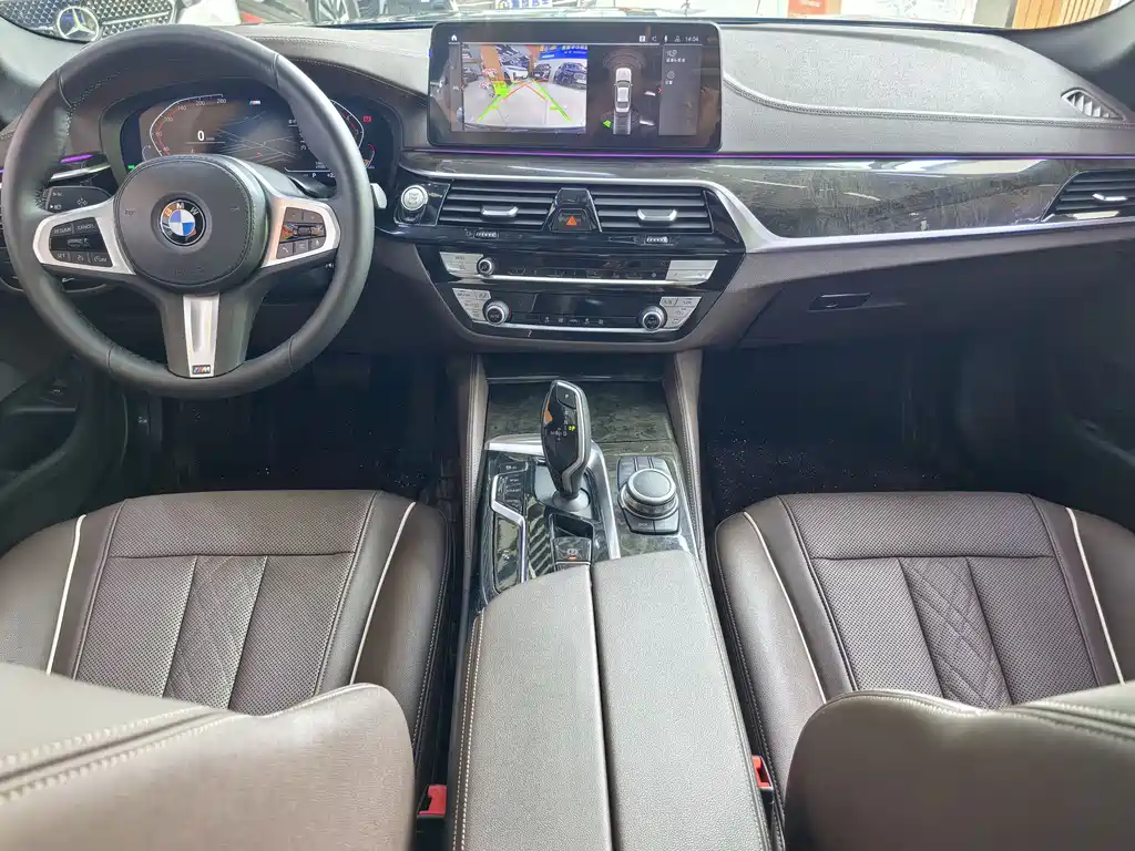 BMW 5 Series 2022 525Li M Sport Package