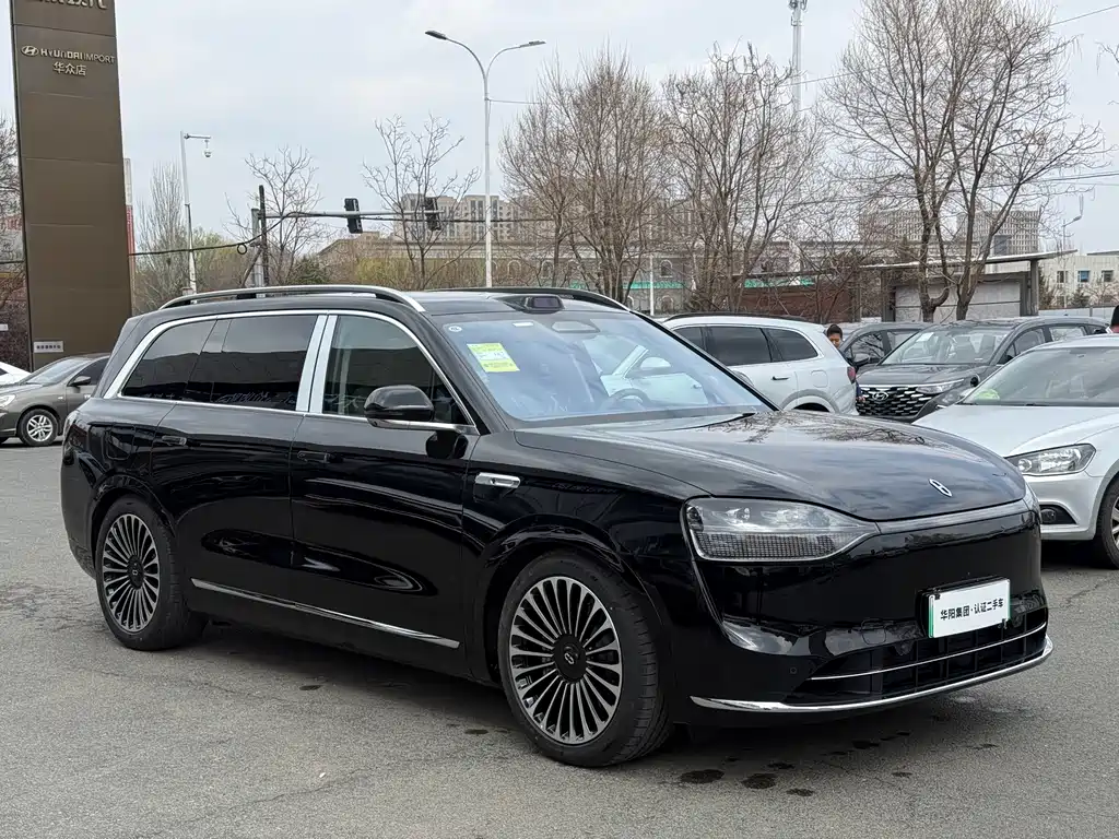 AITO M9 2025 EREV Ultra Edition 52kWh 6-Seater with 192-Line LiDAR