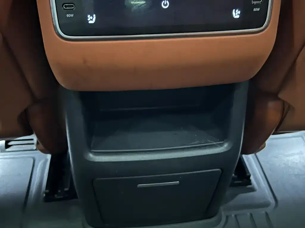Li Auto L8 2024 Pro