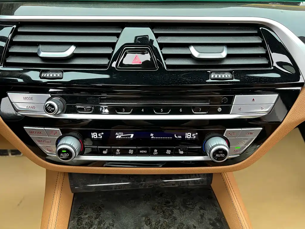 BMW 5 Series 2018 Facelift 530Li Leading Edition M Sport Package