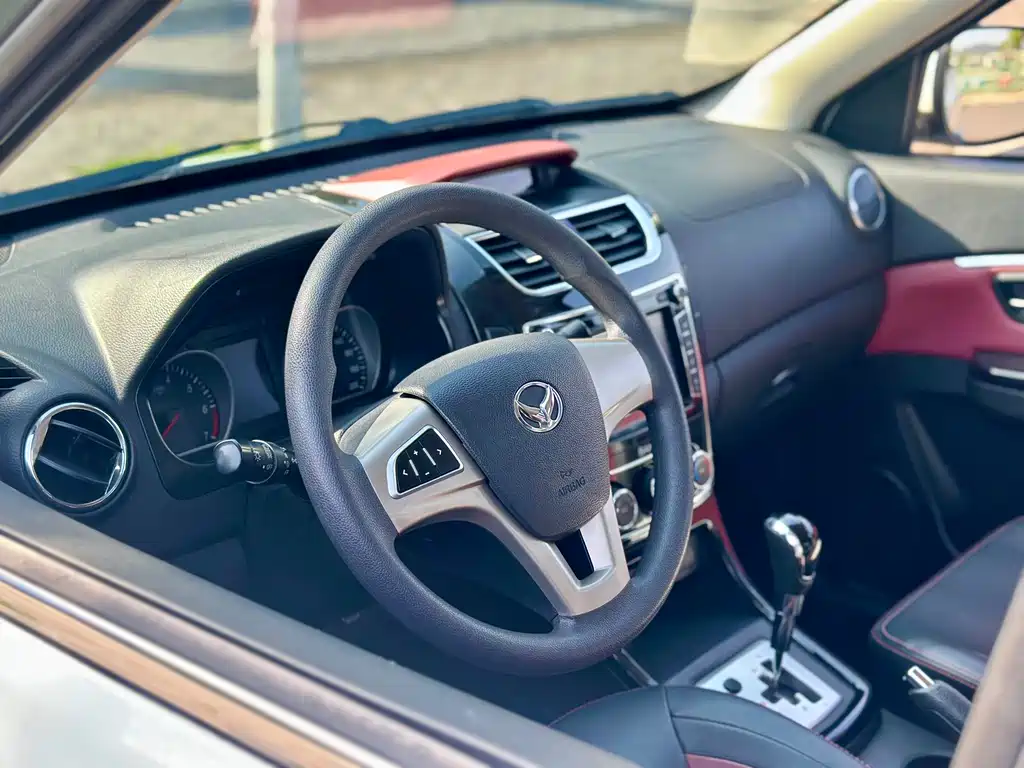 BAIC Huansu H2 2015 1.5L AMT Luxury BJ415C