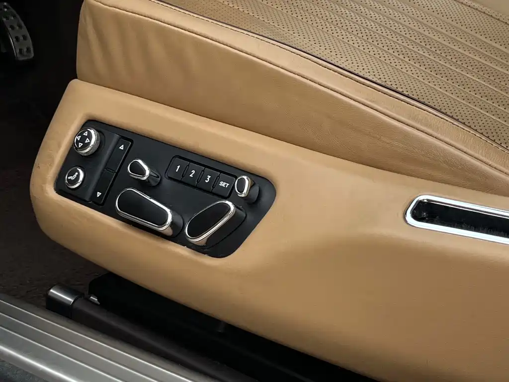 Bentley Flying Spur 2017 4.0T V8 S Standard Edition