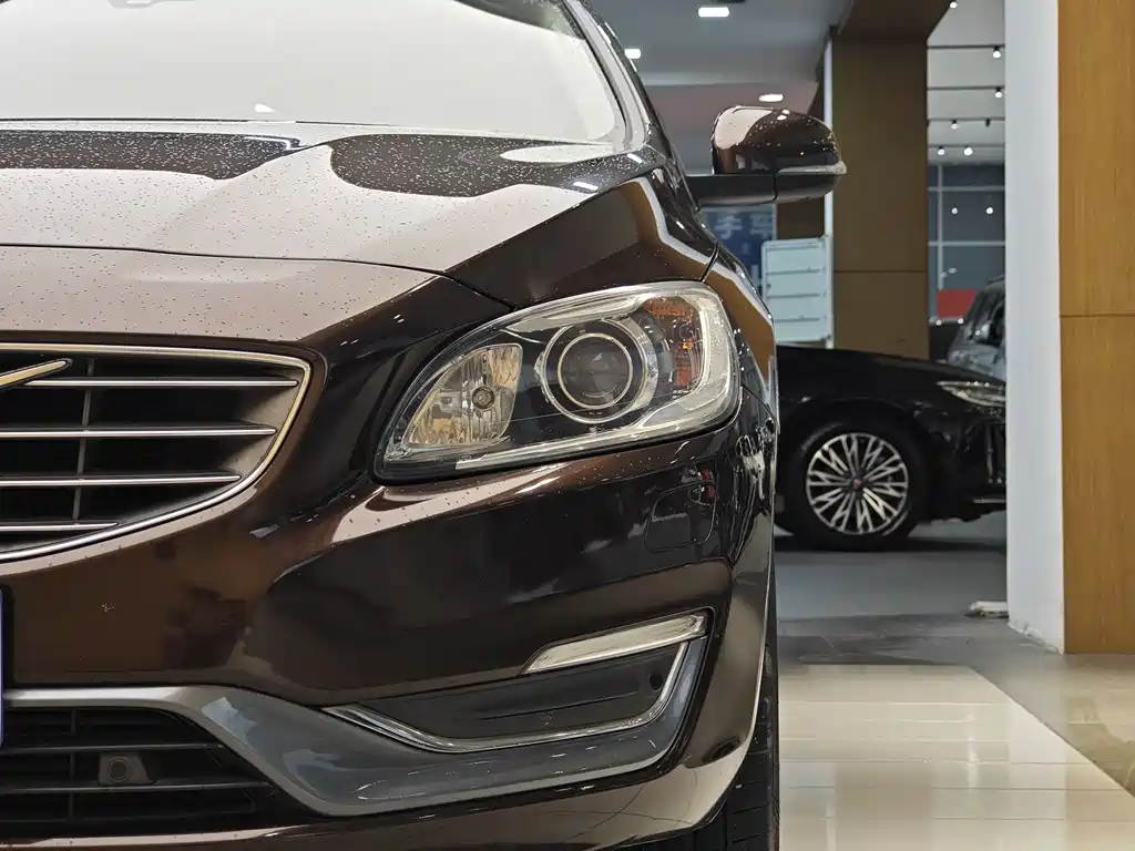 Volvo S60L 2018 T4 Zhiyuan Edition