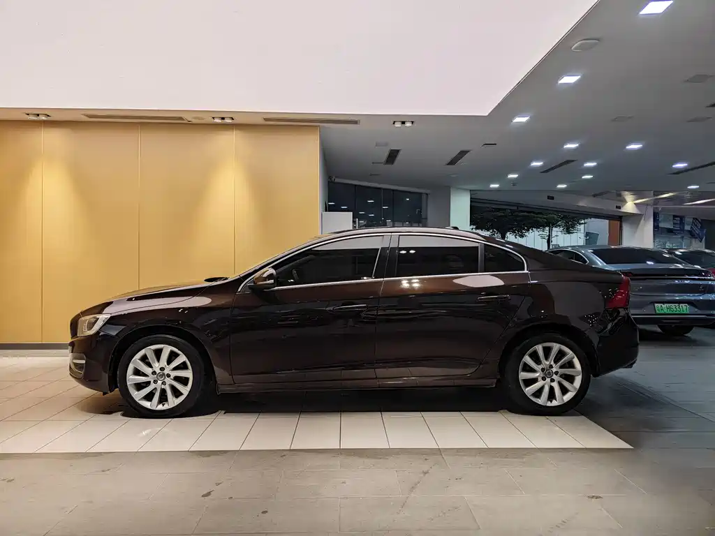 Volvo S60L 2018 T4 Zhiyuan Edition