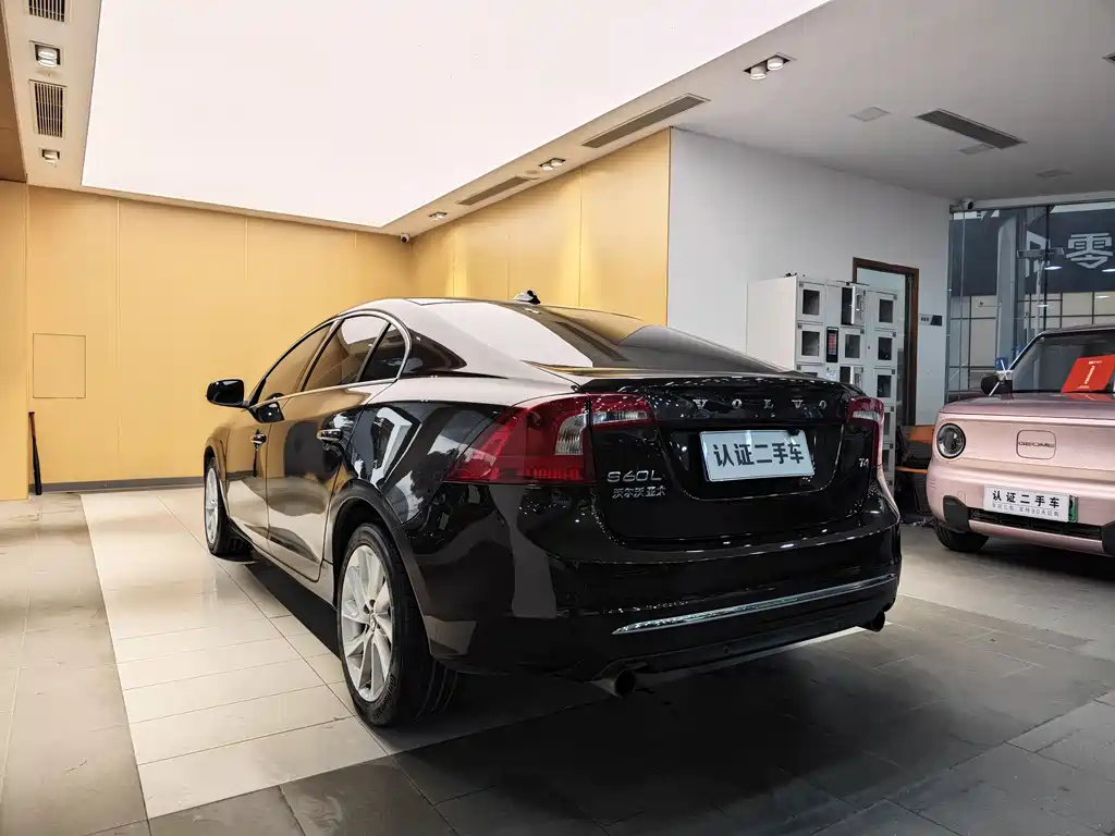 Volvo S60L 2018 T4 Zhiyuan Edition