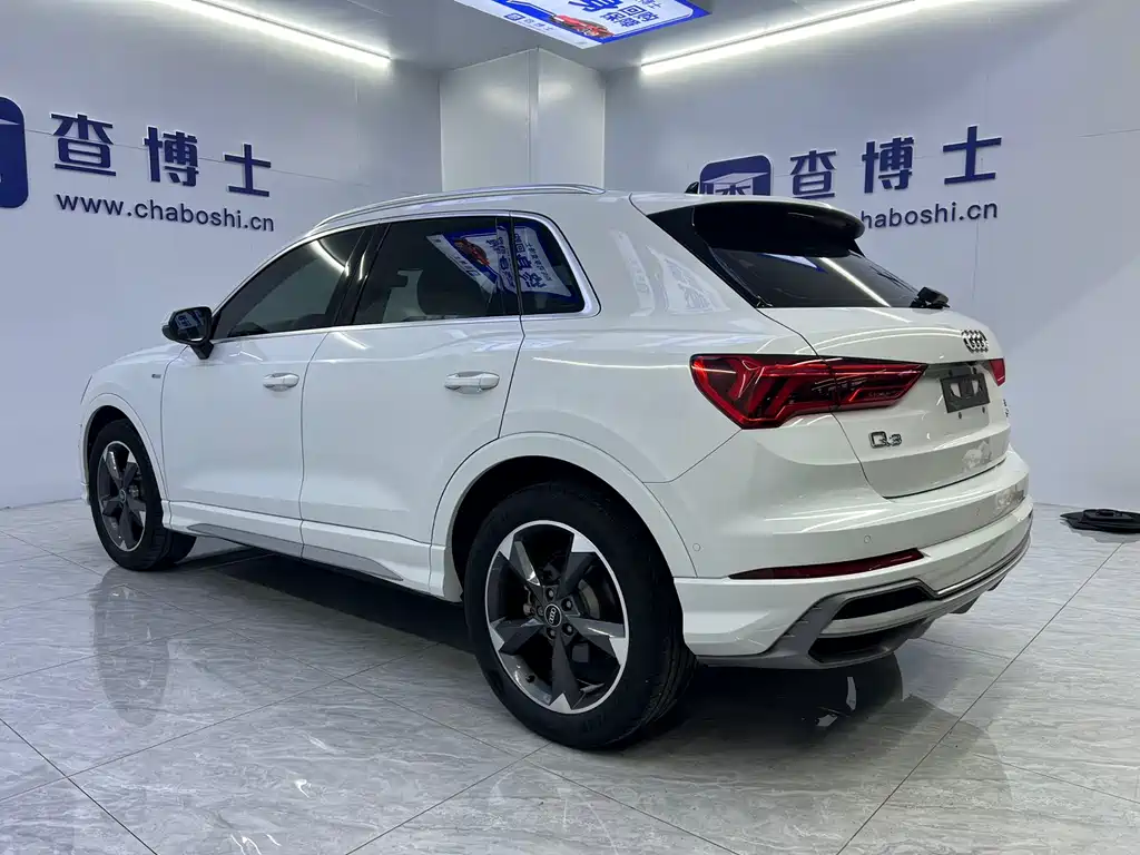 Audi Q3 2023 35 TFSI Sport