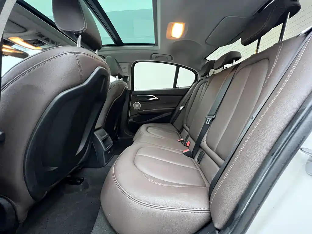 BMW 1 Series 2021 120i M Sport Night Edition