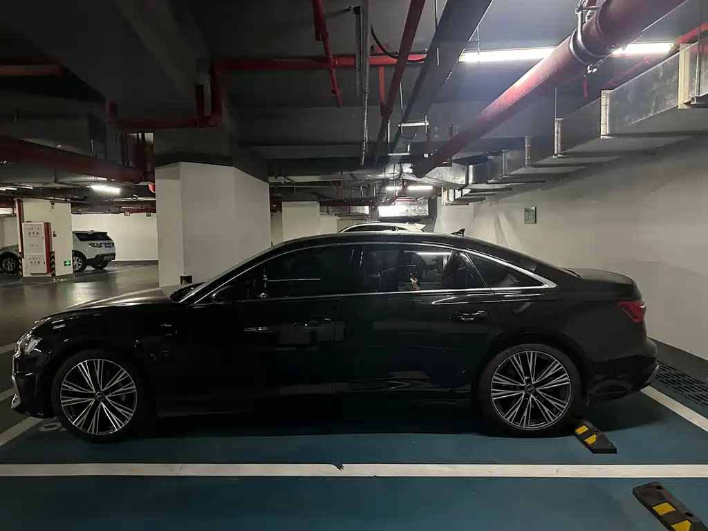 Audi A6L 2024 45 TFSI Zhenxuan Dynamic